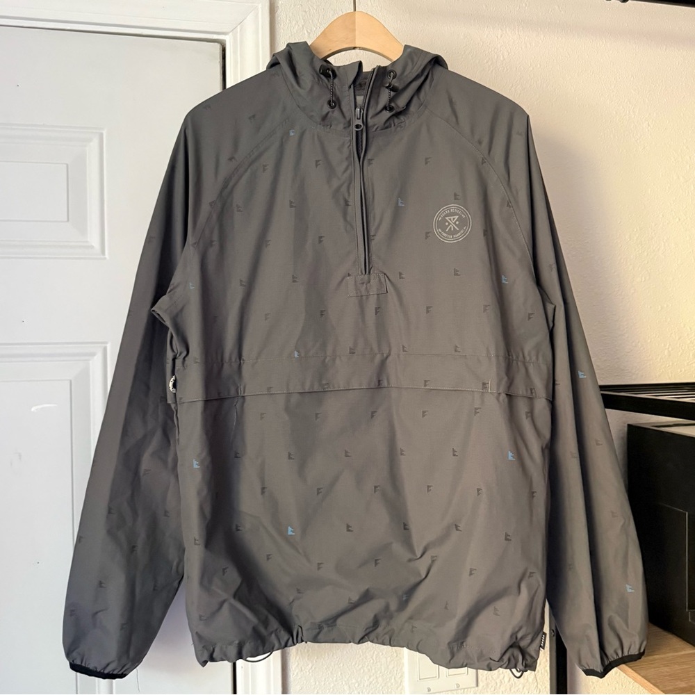 ROARK grey men’s kangaroo half zip popover windbreaker long sleeve jacket